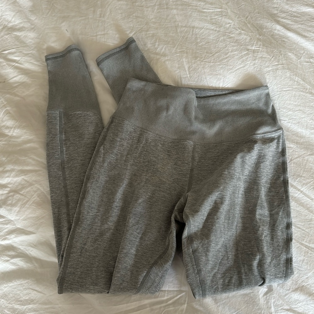 Alo Yoga Alo Goddess leggings